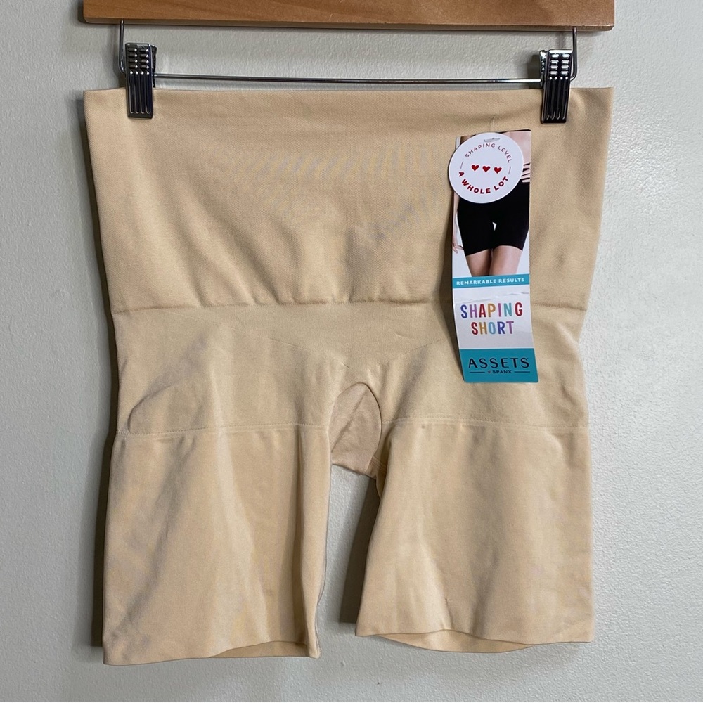 Assets By SPANX Naked Remarkable Results Shaping Short Size 1X